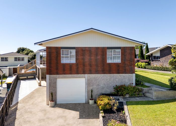  at 13 Russleigh Drive, Dinsdale, Hamilton, Waikato