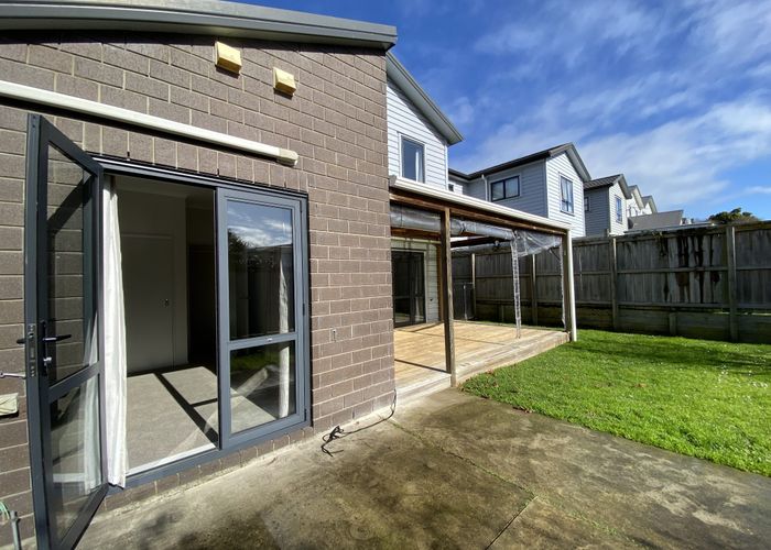  at 37 Ipukarea Street, Weymouth, Manukau City, Auckland