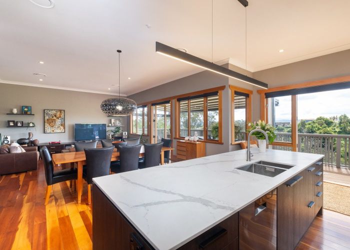  at 11 Lawrence Road, Hospital Hill, Napier