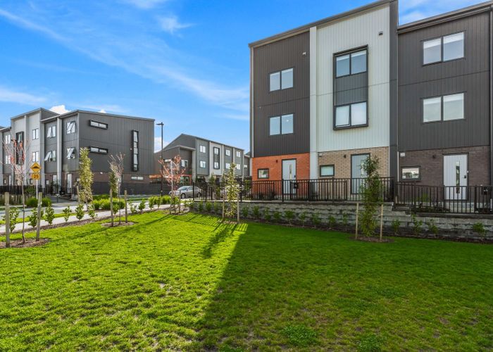  at 10/60 Selo Street, Glen Eden, Waitakere City, Auckland