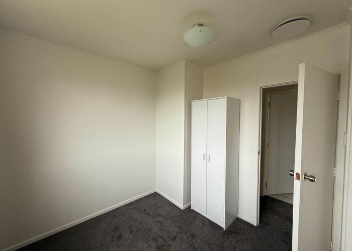  at 4/1A Becroft Drive, Forrest Hill, North Shore City, Auckland