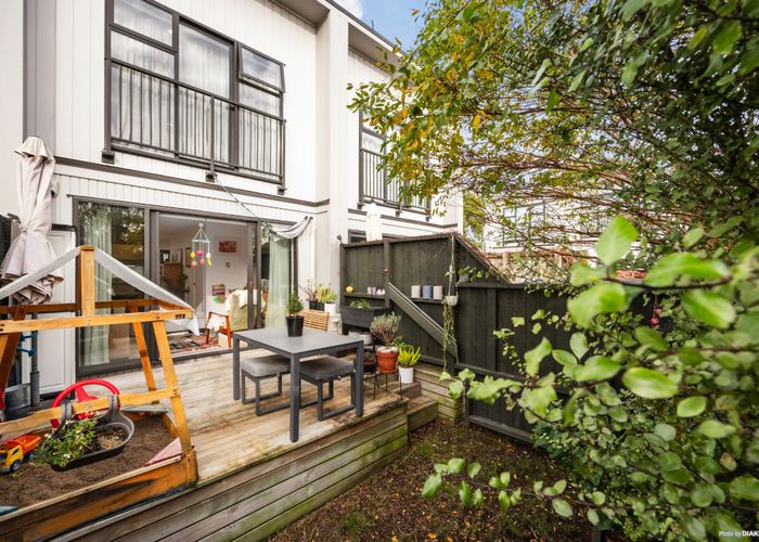  at 36C Erima Avenue, Point England, Auckland