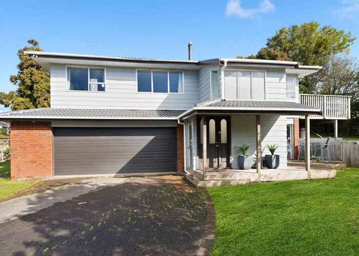  at 106 Weatherly Road, Torbay, Auckland