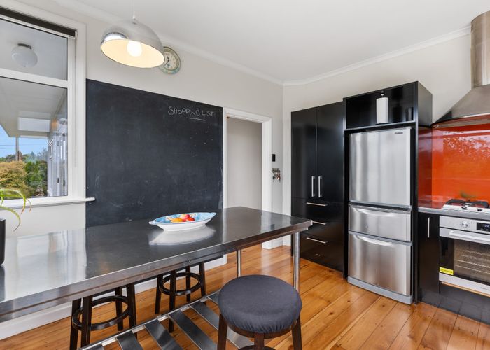  at 168 Seaview Road, Westown, New Plymouth, Taranaki