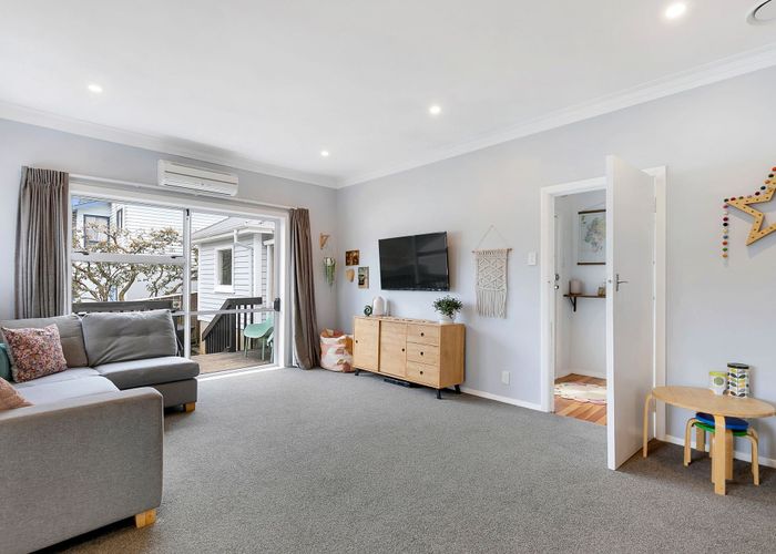  at 13 Tawa Terrace, Tawa, Wellington