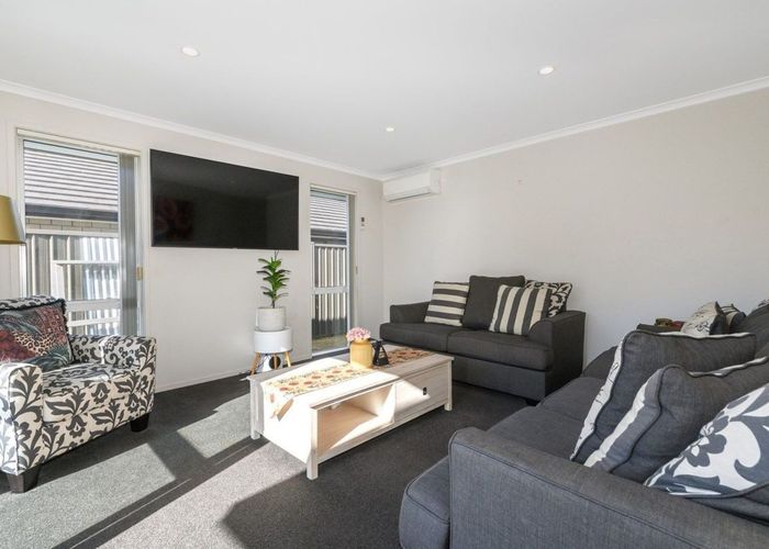  at 4 Taffe Crescent, Pyes Pa, Tauranga