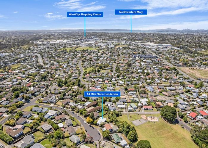  at 14 Mile Place, Henderson, Auckland
