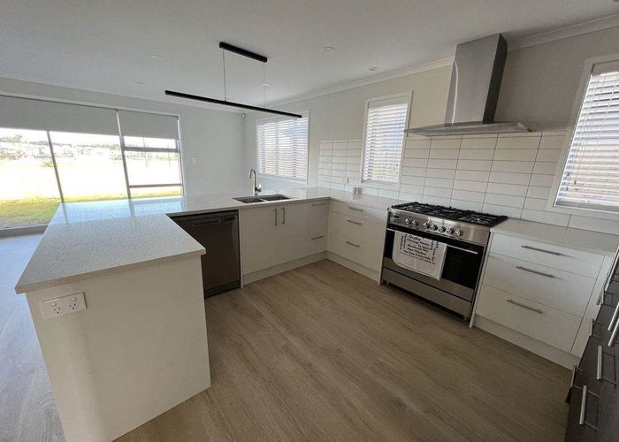  at 7/8 Dale Road, Whenuapai, Auckland