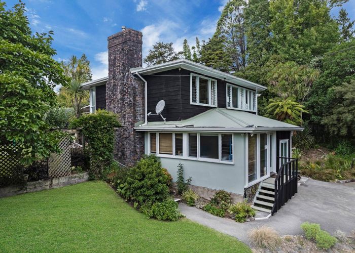  at 32 Derwent Crescent, Titirangi, Waitakere City, Auckland