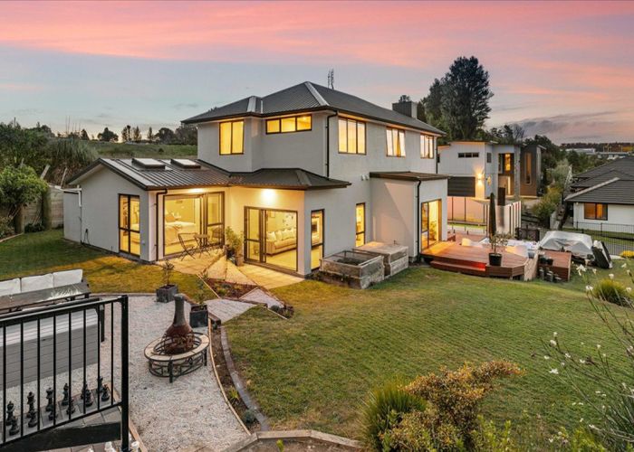  at 11 and 7 Kissling Terrace, Pyes Pa, Tauranga, Bay Of Plenty