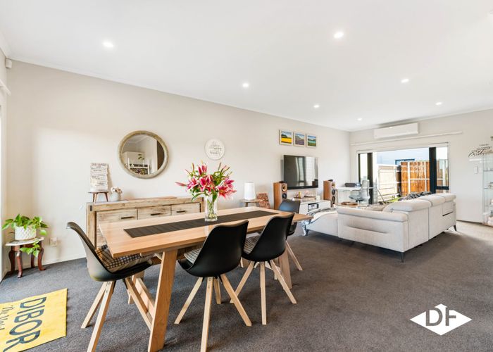  at 28 Kuurae Crescent, Weymouth, Manukau City, Auckland