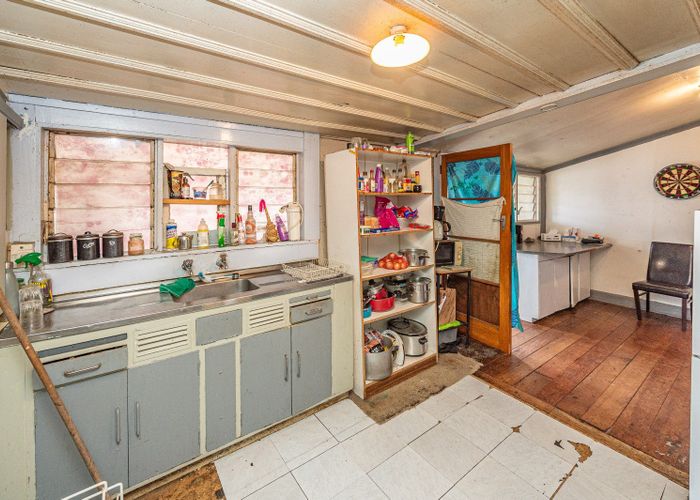  at 39 Cornfoot Street, Castlecliff, Whanganui