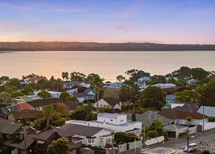  at 300 Point Chevalier Road, Point Chevalier, Auckland City, Auckland