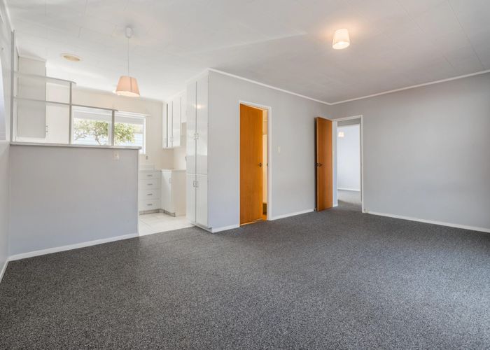  at 2/16 Akehurst Ave, New Lynn, Waitakere City, Auckland