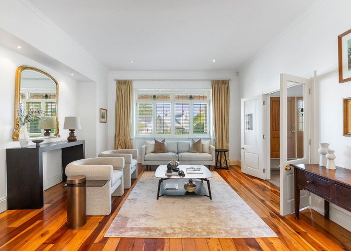  at 5 Clarence Road, Northcote Point, North Shore City, Auckland
