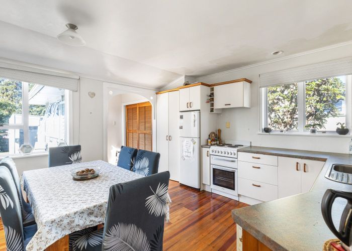  at 521 Mangorei Road, Highlands Park, New Plymouth