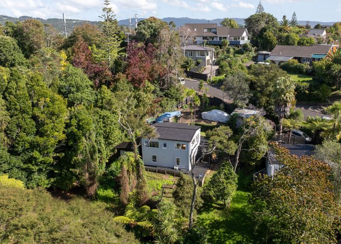  at 5 Fairmount Road, Titirangi, Waitakere City, Auckland