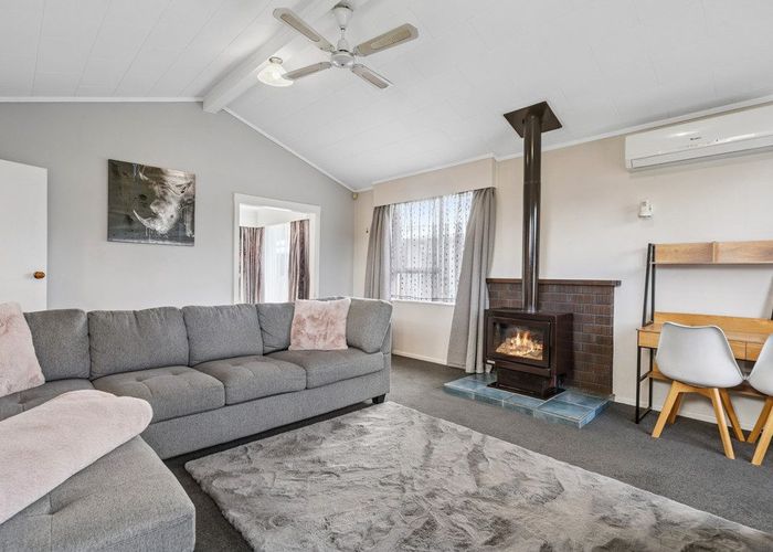  at 45 Pasadena Crescent, Totara Park, Upper Hutt, Wellington