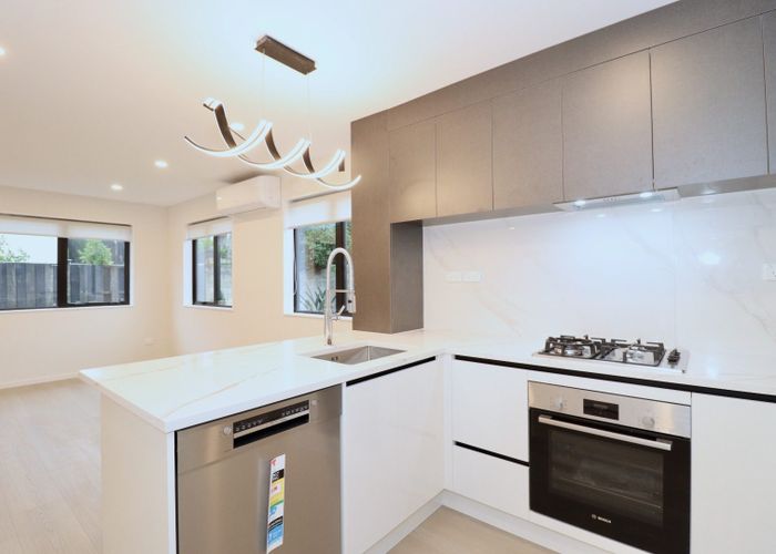  at 14 Gulf Crest, Bucklands Beach, Auckland