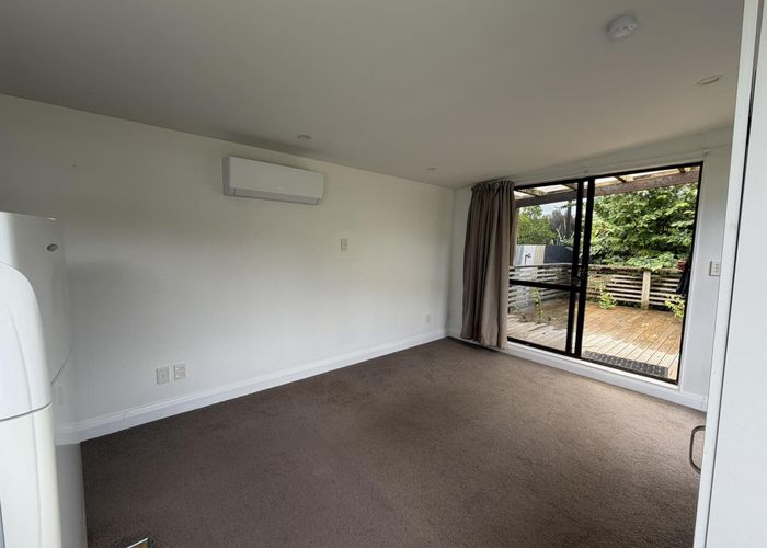  at 27A Paremata Crescent, Paremata, Porirua, Wellington