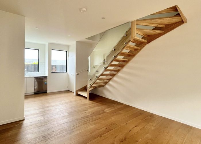  at 22/82 East Coast Road, Milford, North Shore City, Auckland