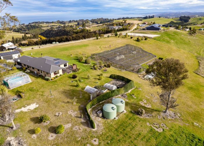  at 27 Kayforce Road, Ocean View, Dunedin