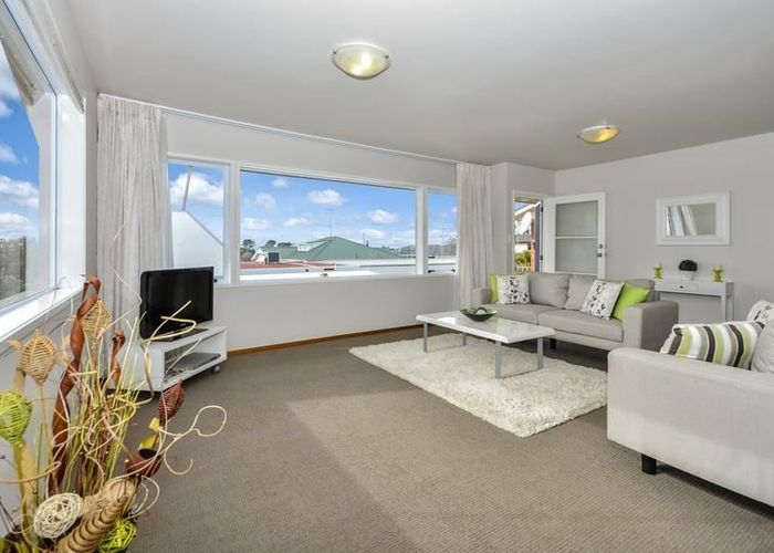  at 1/183 Coronation Road, Hillcrest, North Shore City, Auckland