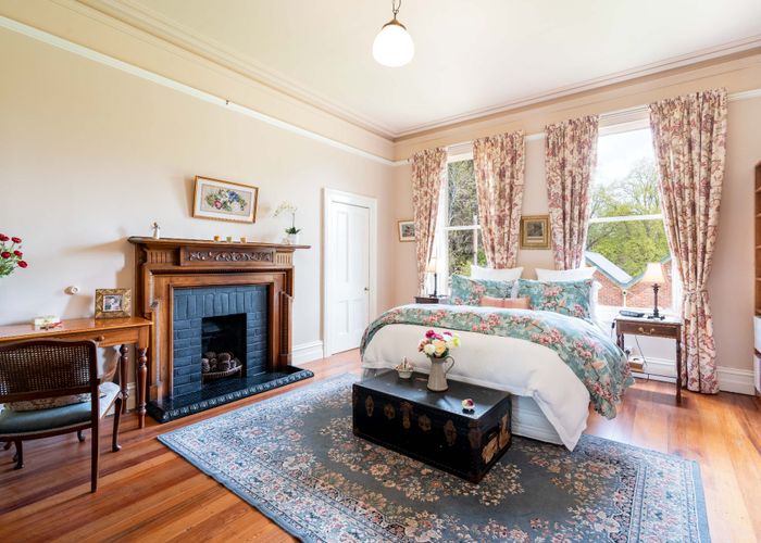  at 20 Peel Street, Lawrence, Clutha, Otago