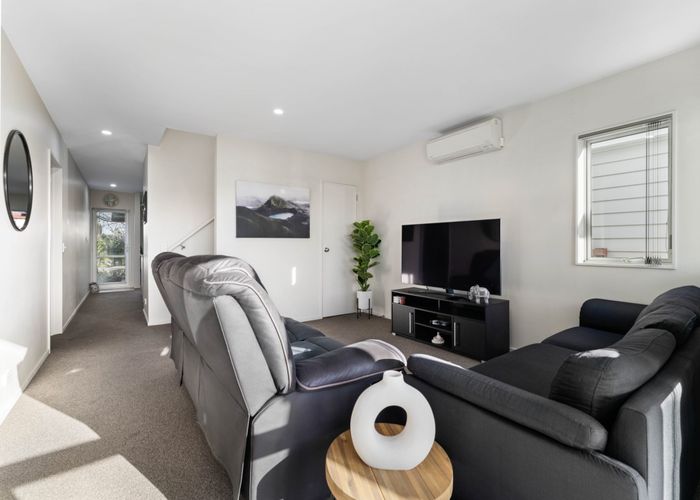  at 69 Divide Loop, Takanini, Papakura, Auckland
