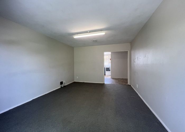  at 2/98 Peverel Street, Riccarton, Christchurch City, Canterbury