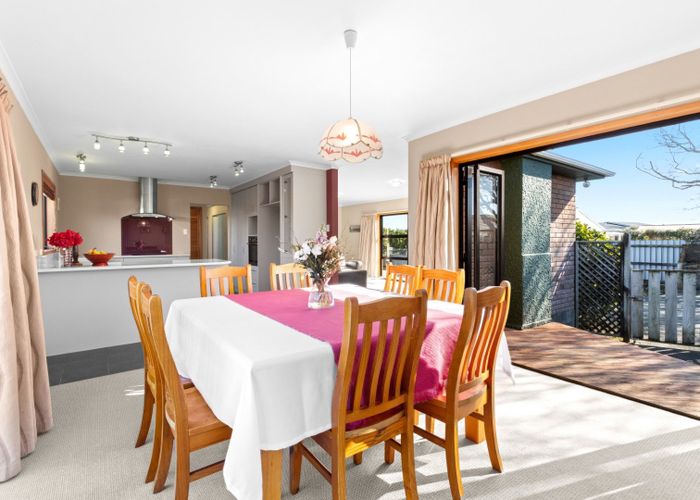  at 5b Truby King Street, Merrilands, New Plymouth, Taranaki