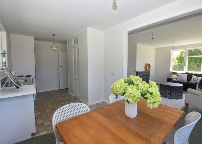  at 20 Moreton Road, Carterton