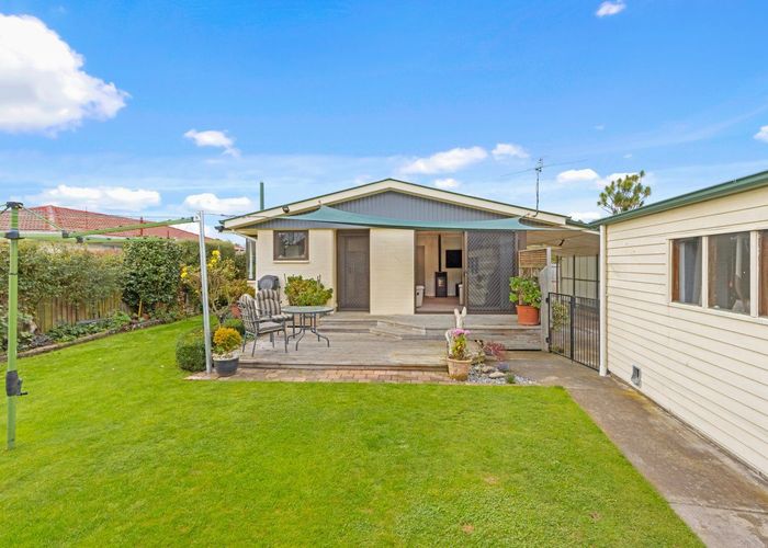  at 25 Charnwood Crescent, Bishopdale, Christchurch