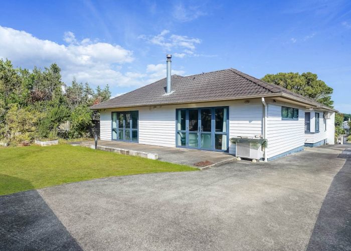  at 33 Miller Road, Mangere Bridge, Auckland