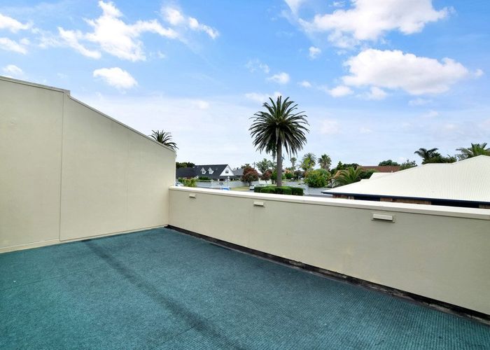  at 1064 Papamoa Beach Road, Papamoa, Tauranga, Bay Of Plenty