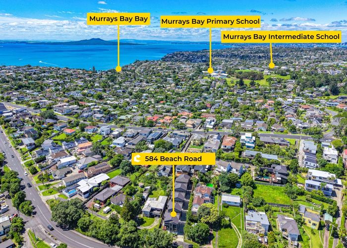  at 584 Beach Road, Rothesay Bay, North Shore City, Auckland
