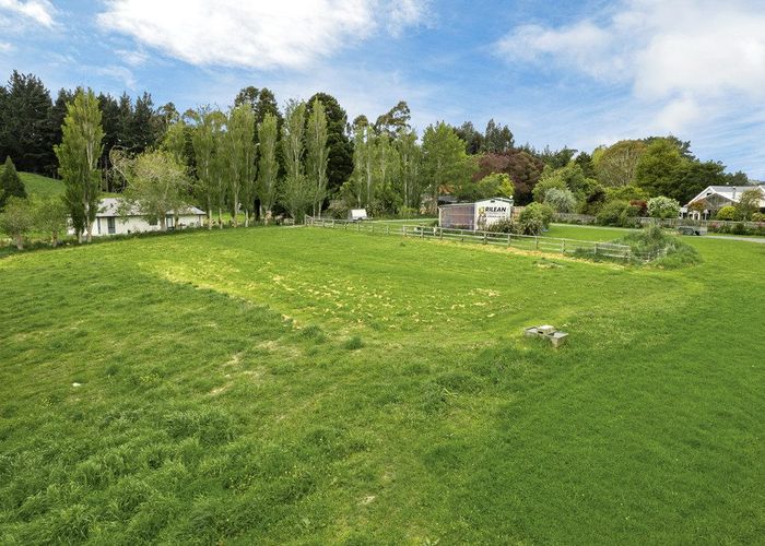  at 17B Dunedin-Waitati Road, Dalmore, Dunedin, Otago
