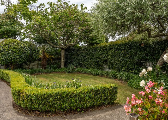  at 8 Clements Crescent, Queenwood, Hamilton