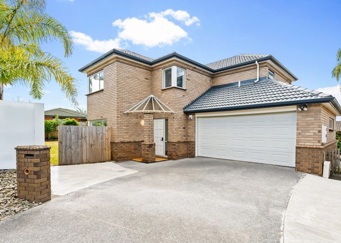  at 11 Amherst Place, Albany, North Shore City, Auckland