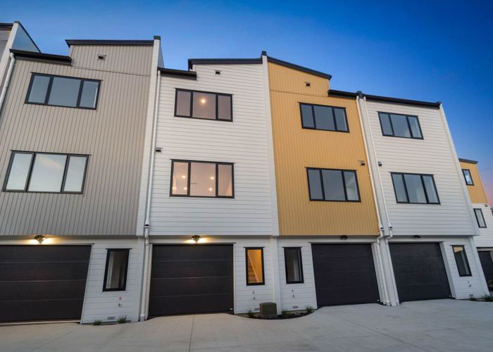  at 15 Farringdon Street, Glen Innes, Auckland City, Auckland