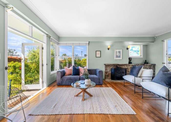  at 59 Seacliffe Avenue, Belmont, North Shore City, Auckland