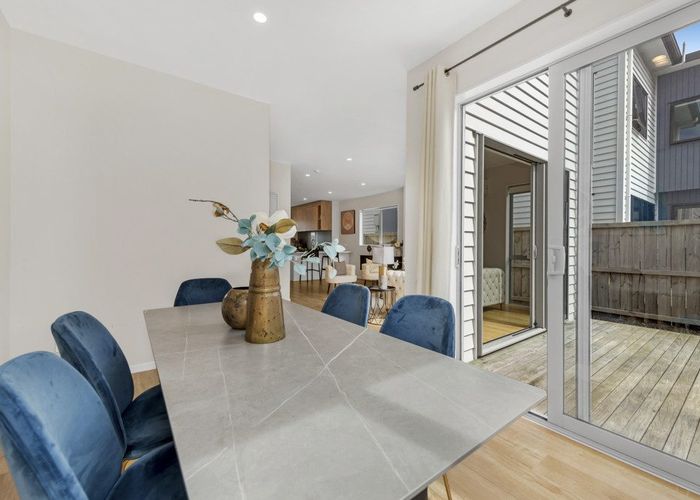  at 71C Glenmore Road, Sunnyhills, Manukau City, Auckland