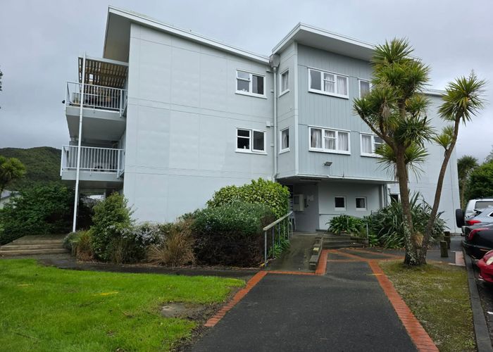  at 4/1356 High Street, Taita, Lower Hutt, Wellington