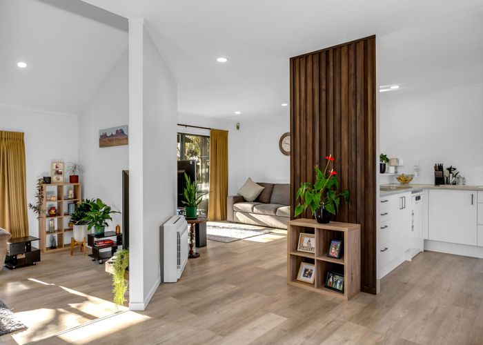  at 17 Robina Court, Burswood, Manukau City, Auckland