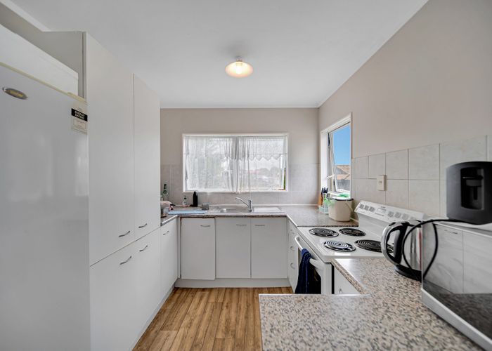  at 1/65 Etherton Drive, Weymouth, Auckland