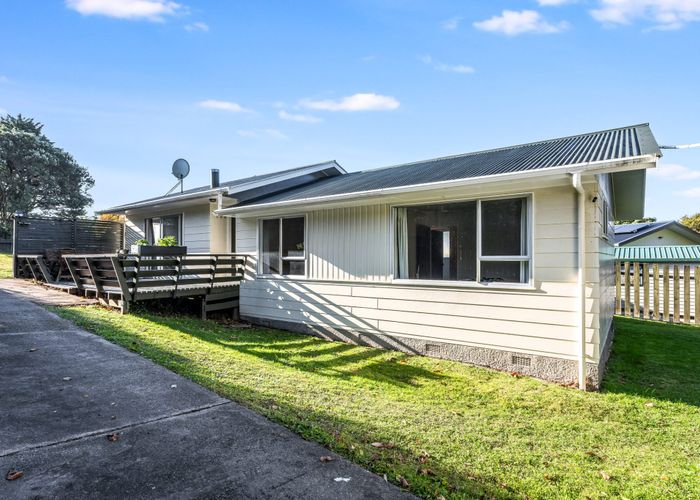  at 41 Thimble Lane, Whitby, Porirua