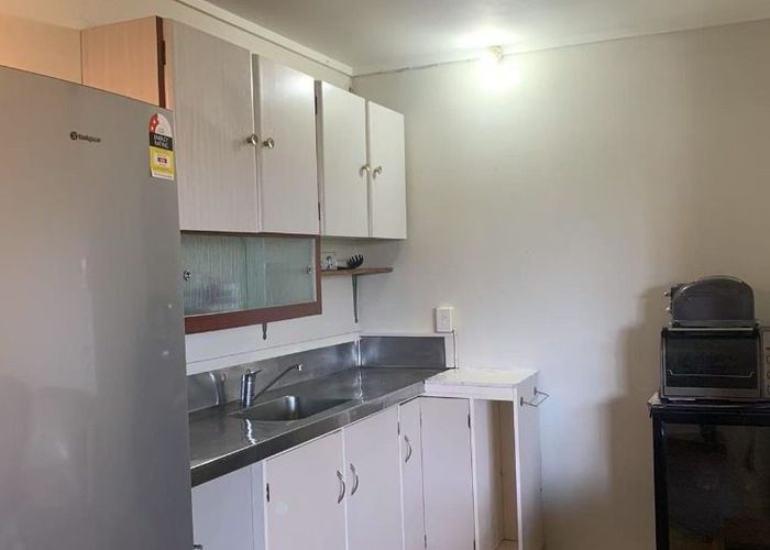  at 26 Seaside Avenue (downstairs), Waterview, Auckland City, Auckland