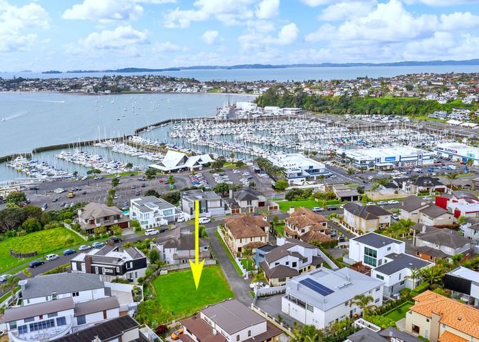  at 41 Compass Way, HALF MOON BAY, AUCKLAND