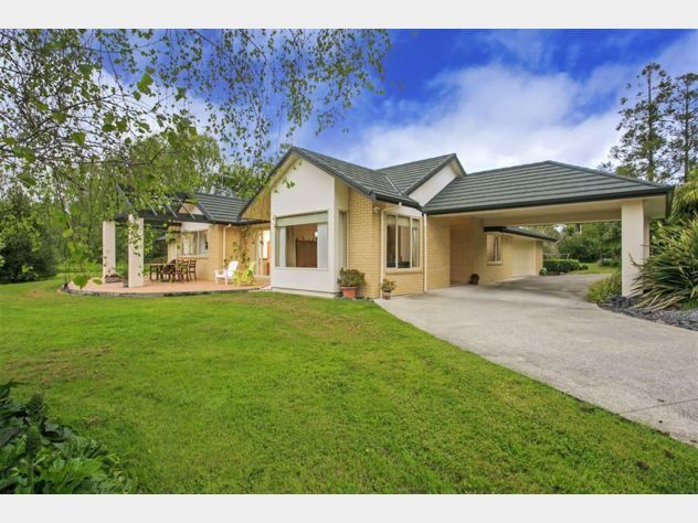  at 987 Dairy Flat Highway, Albany, North Shore City, Auckland