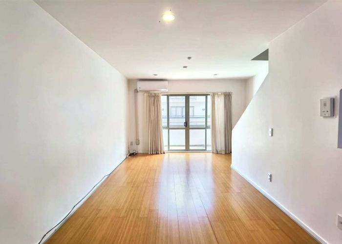  at 26/10 Ruru Street, Eden Terrace, Auckland City, Auckland